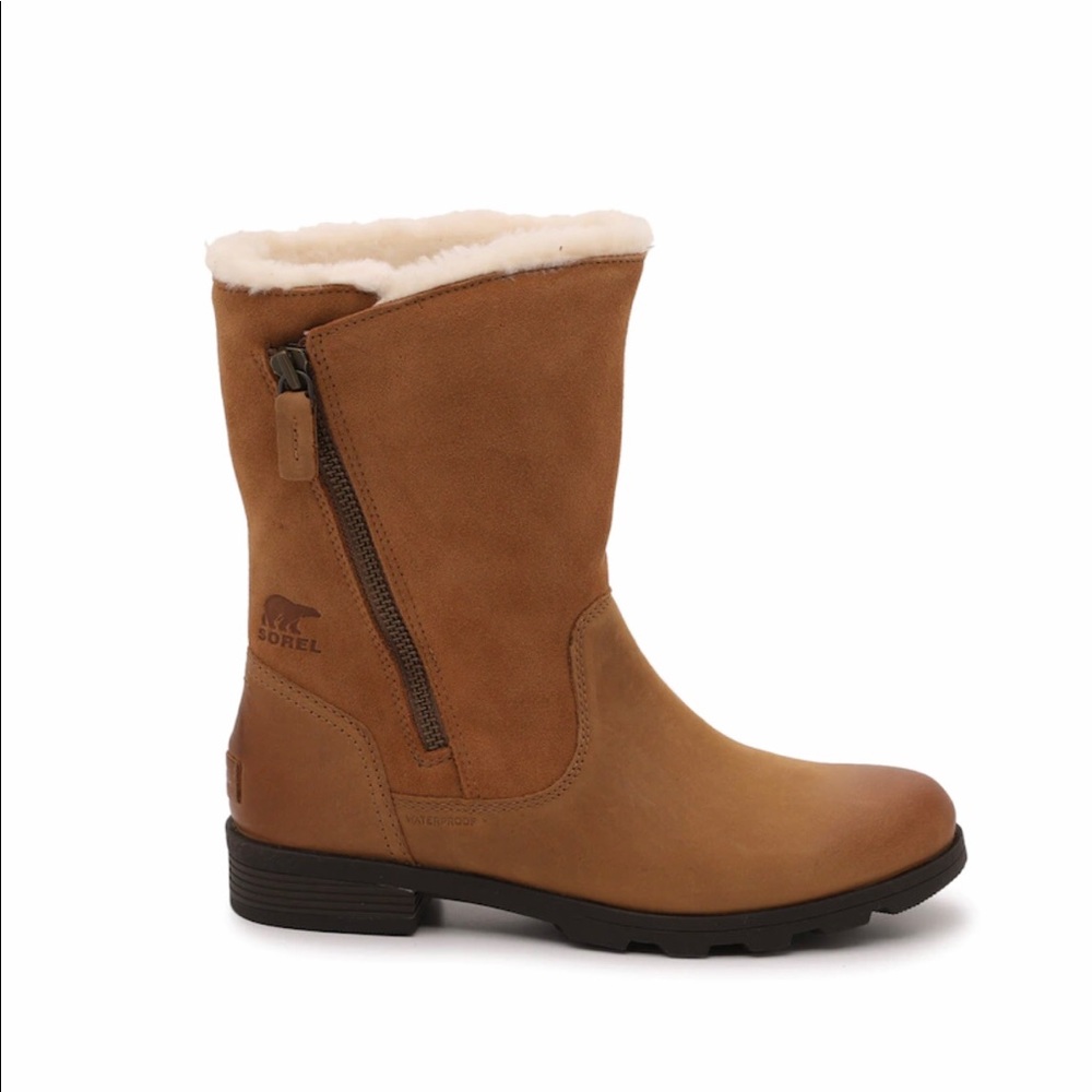 New Emelie Sorel Bootie with tags and box